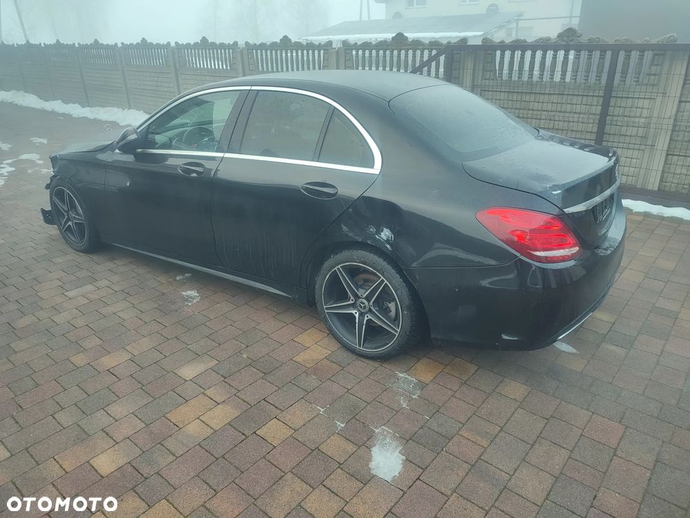 Mercedes-Benz Klasa C 220 d 9G-TRONIC AMG Line - 15