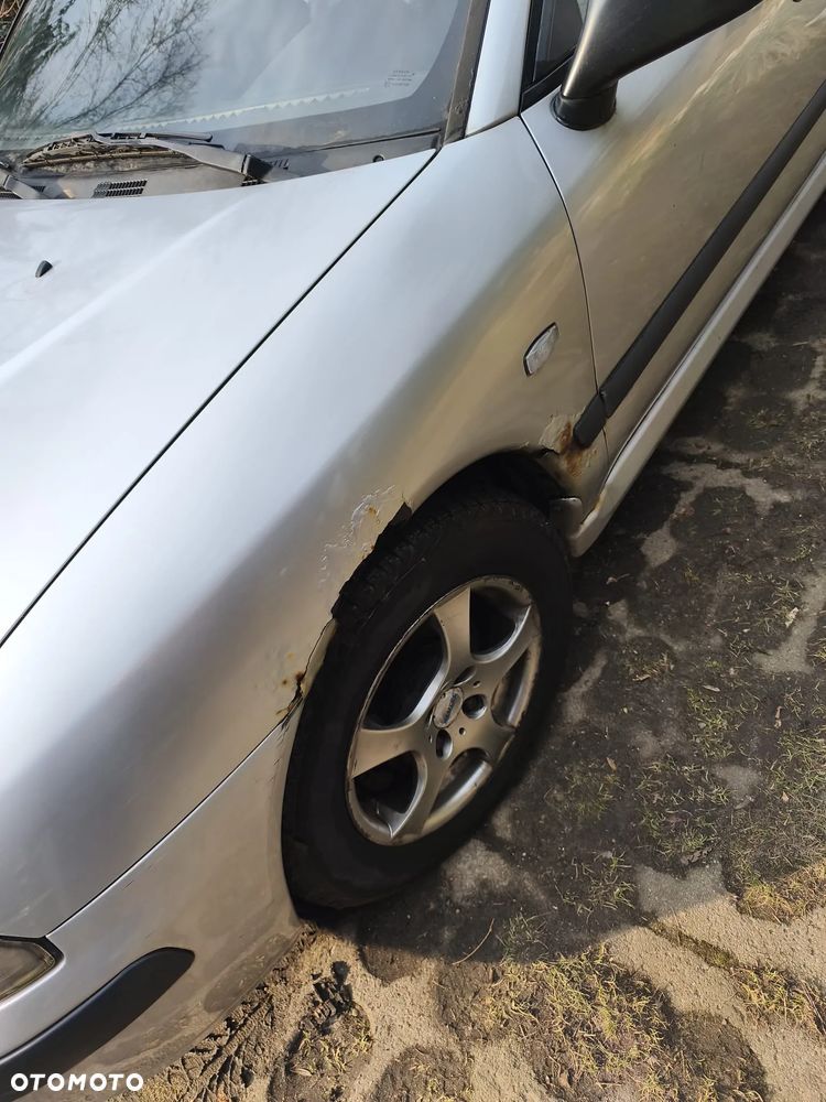 Mitsubishi Carisma - 2