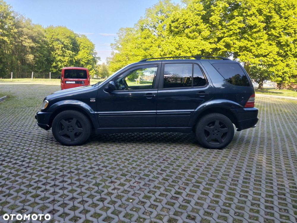 Mercedes-Benz ML 55 AMG - 19