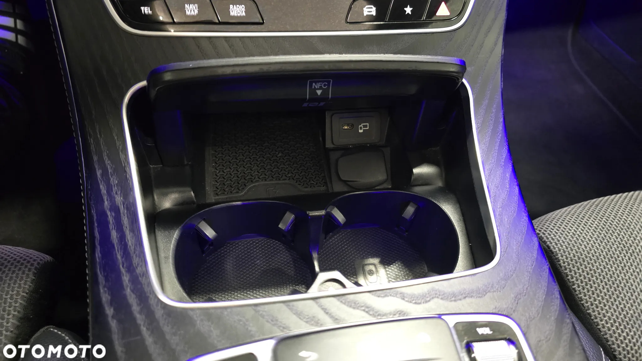 Mercedes-Benz Klasa E 300 de 4Matic T 9G-TRONIC Exclusive - 15