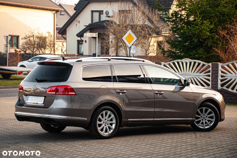 Volkswagen Passat 2.0 TDI DPF Highline DSG - 13