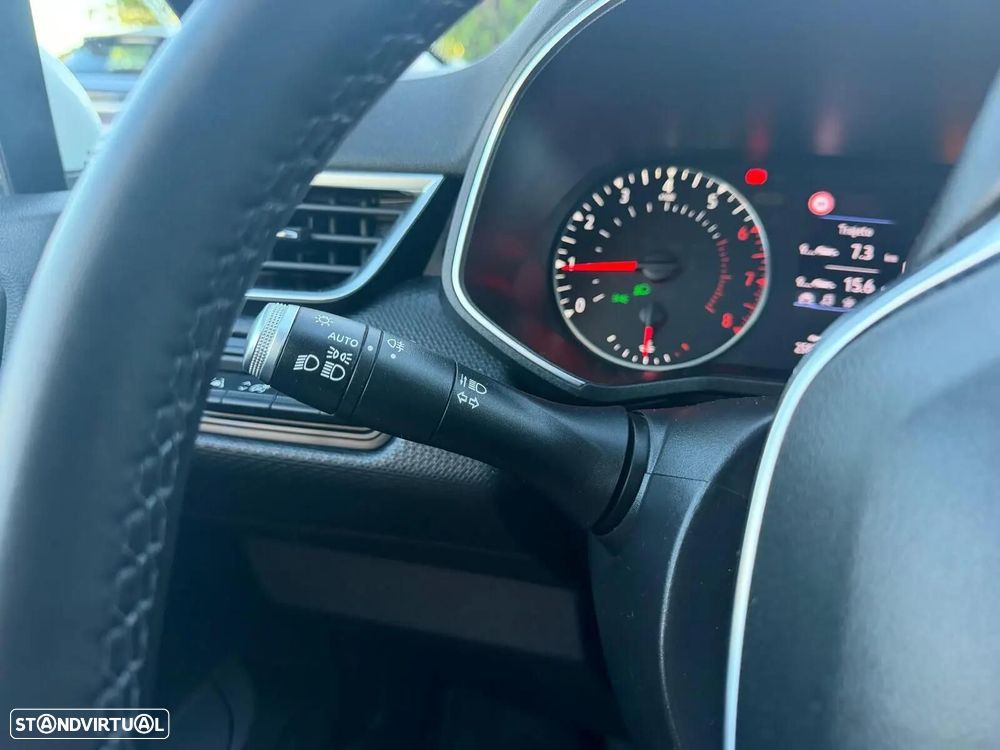 Renault Clio 1.0 TCe Exclusive - 22