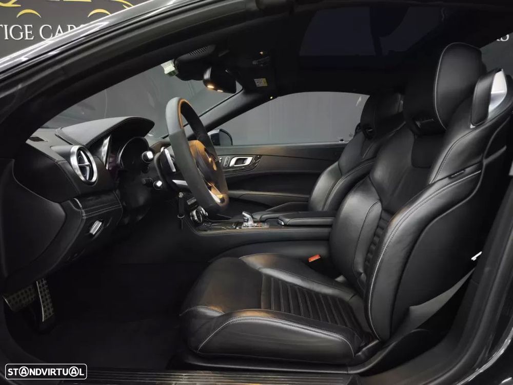 Mercedes-Benz SL 400 9G-TRONIC designo edition — fotografia 20