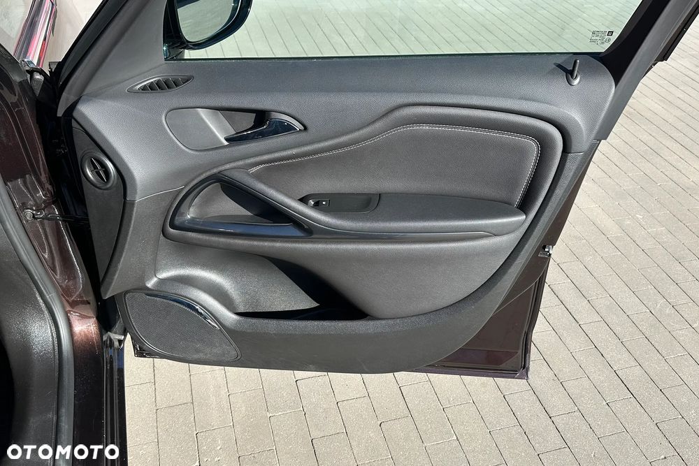 Opel Zafira Tourer 1.4 Turbo Edition - 36