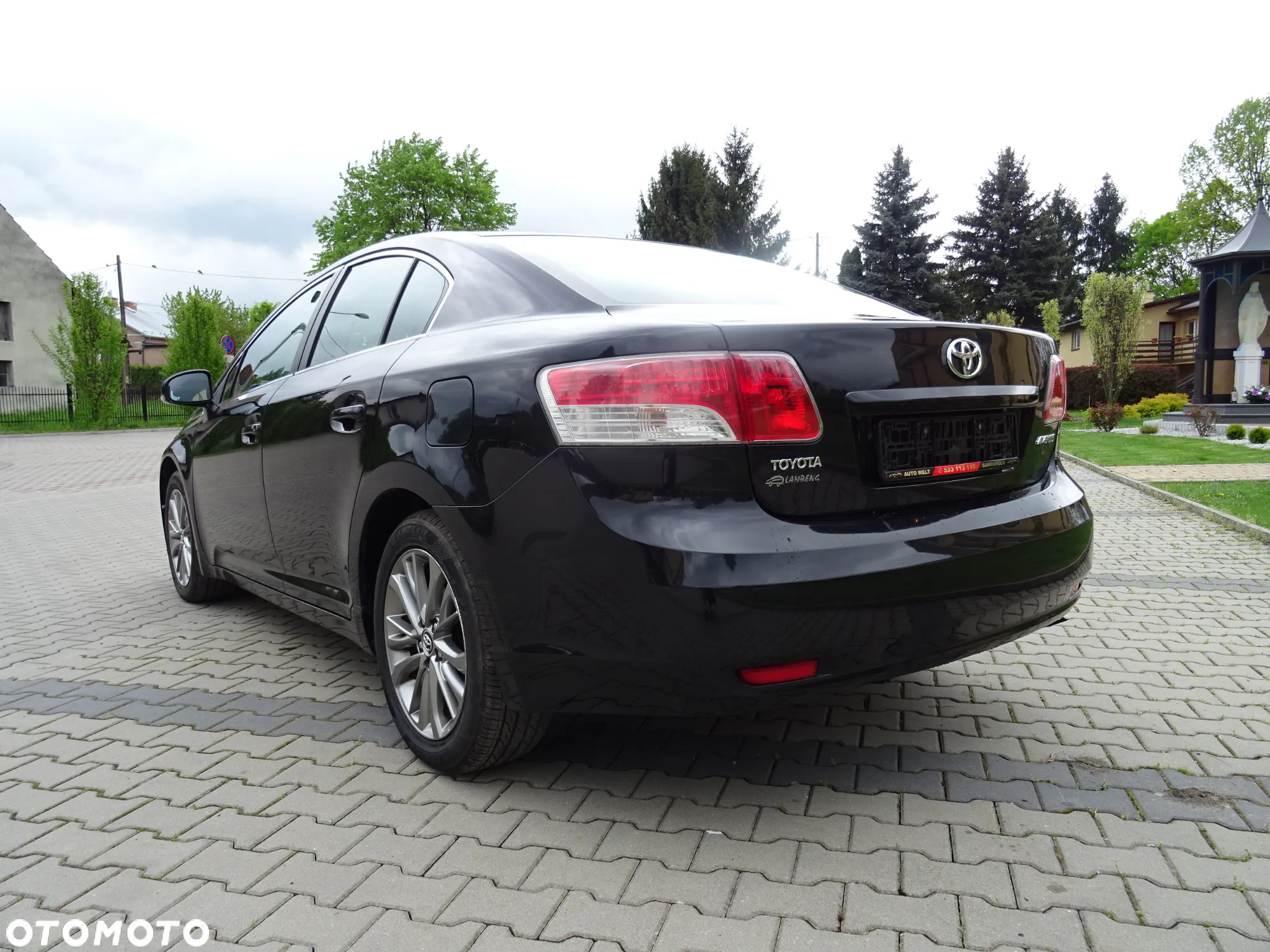 Toyota Avensis 1.8 Premium - 14