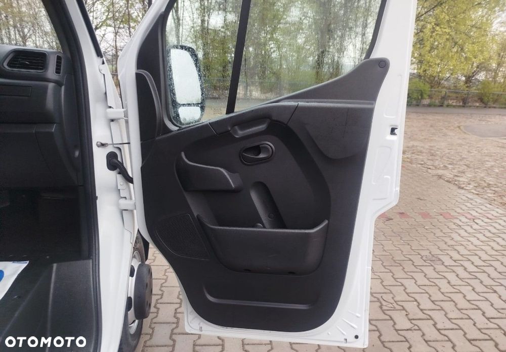 Renault Master - 18