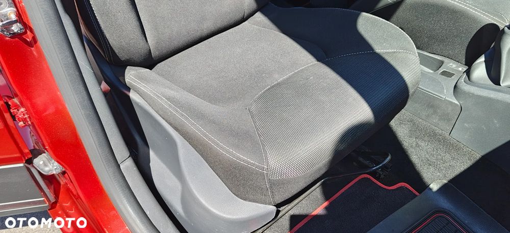 Renault Clio 1.2 16V 75 LIMITED - 22