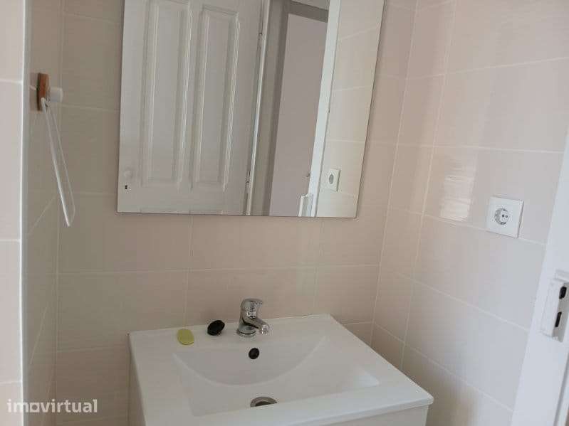 Apartamento T2 em Coimbra (Rua do Brasil) - Grande imagem: 5/8