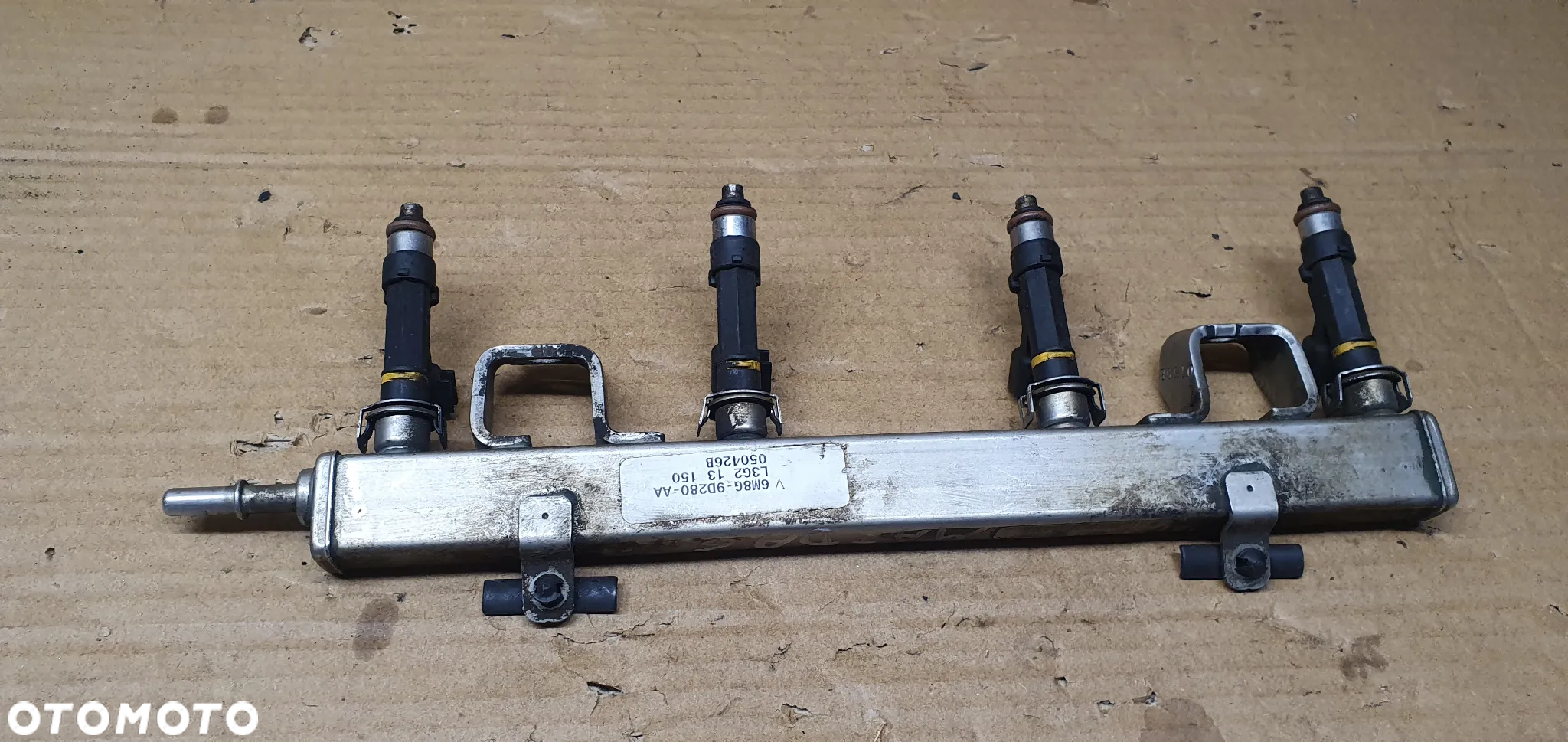 Listwa wtryskowa wtryski Mazda 6 1.8 2.0 16V 6M8G-9D280-AA - 3