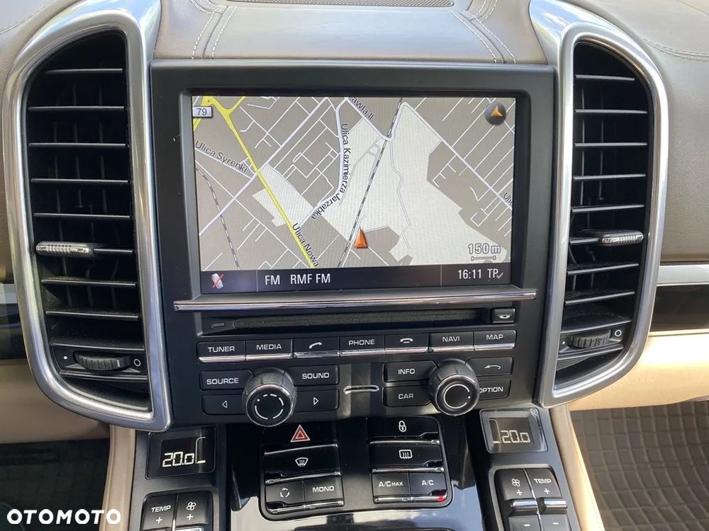 Porsche Cayenne Diesel Platinum Edition - 27