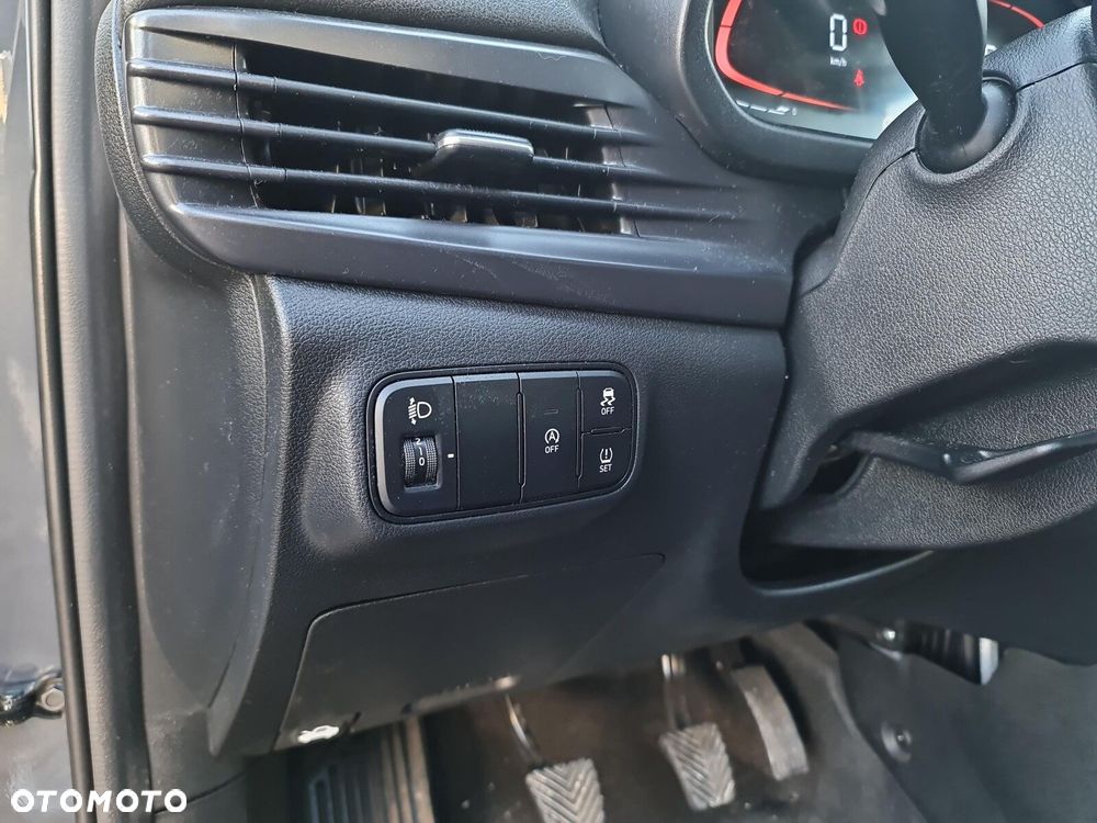 Hyundai i20 1.2 Pure - 15