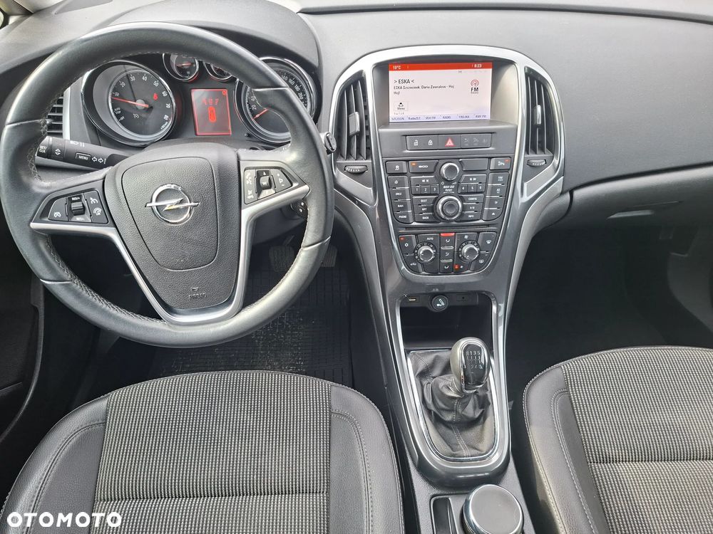 Opel Astra 1.4 T Cosmo EU6 - 13