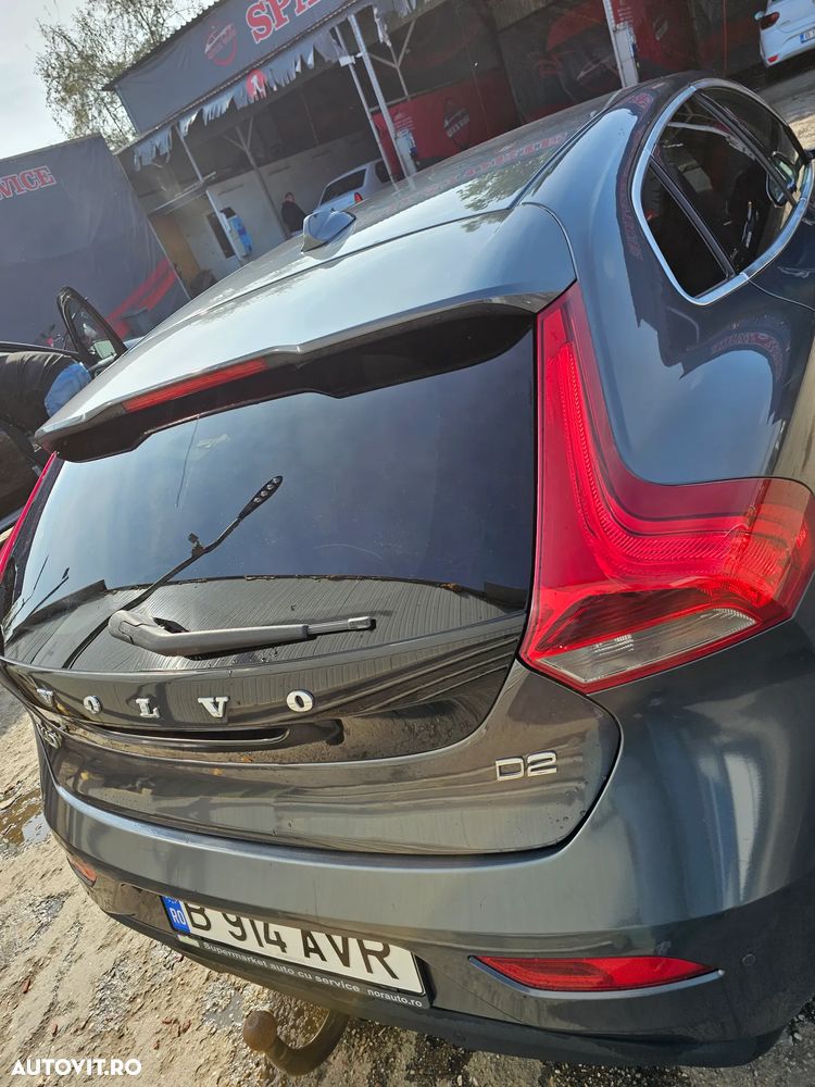 Volvo V40 D2 - 4