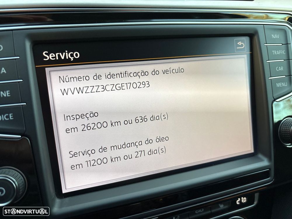 VW Passat Variant 2.0 TDi Highline DSG - 33