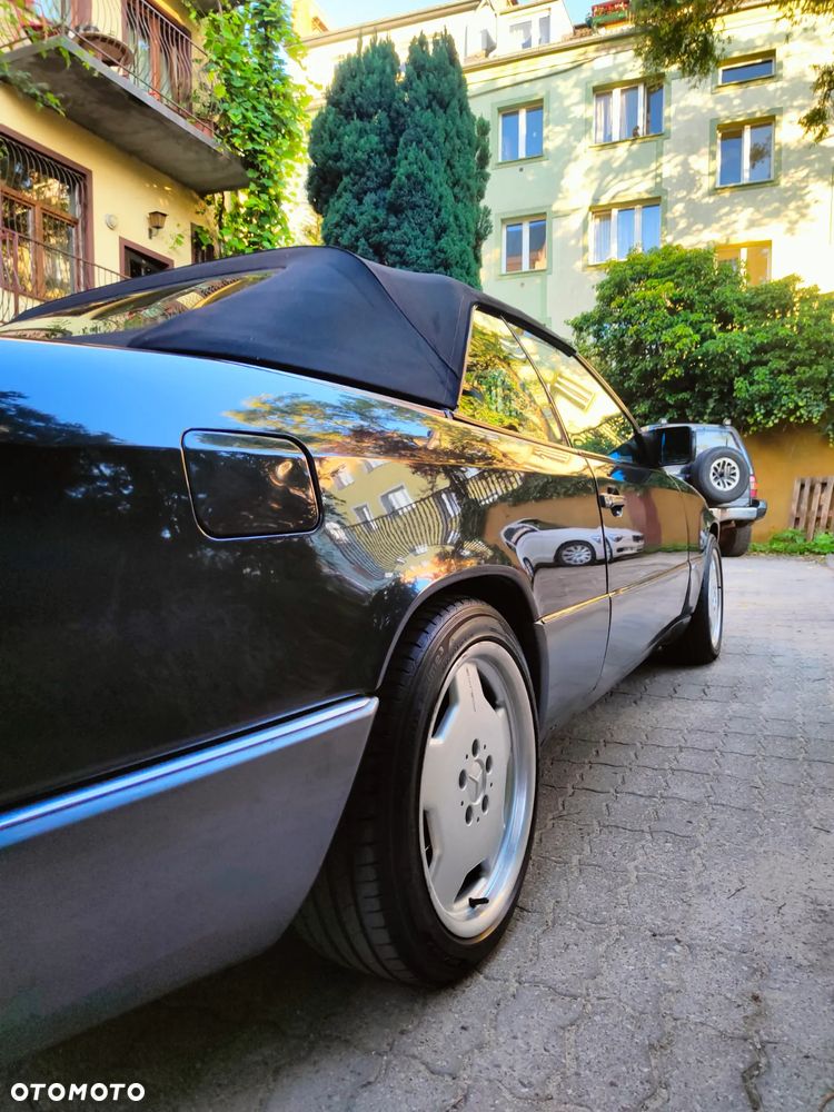 Mercedes-Benz W124 (1984-1993) - 11