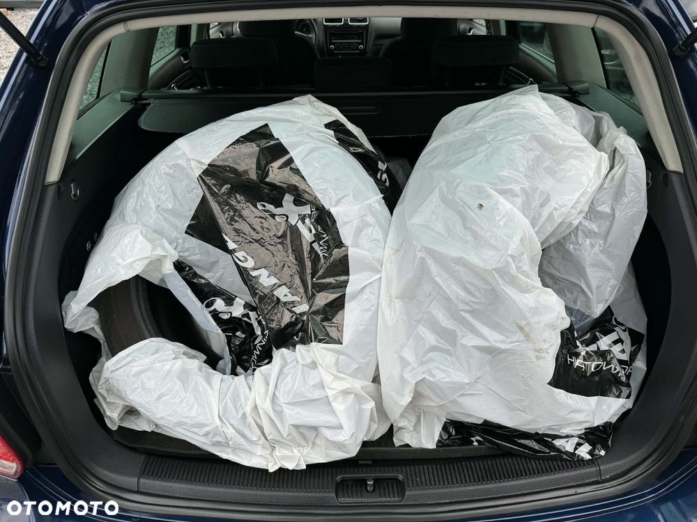 Volkswagen Golf 1.6 TDI Highline - 18