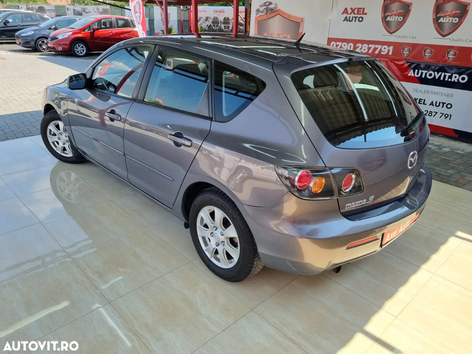 Mazda 3 - 4
