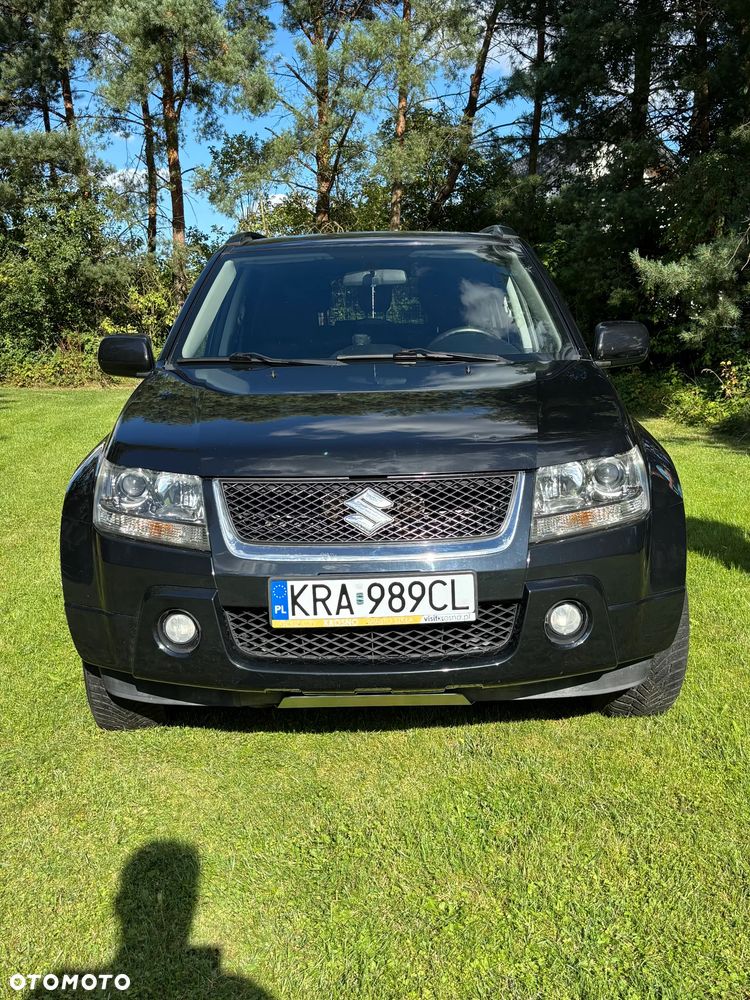 Suzuki Grand Vitara 2.0 Comfort Limited - 26