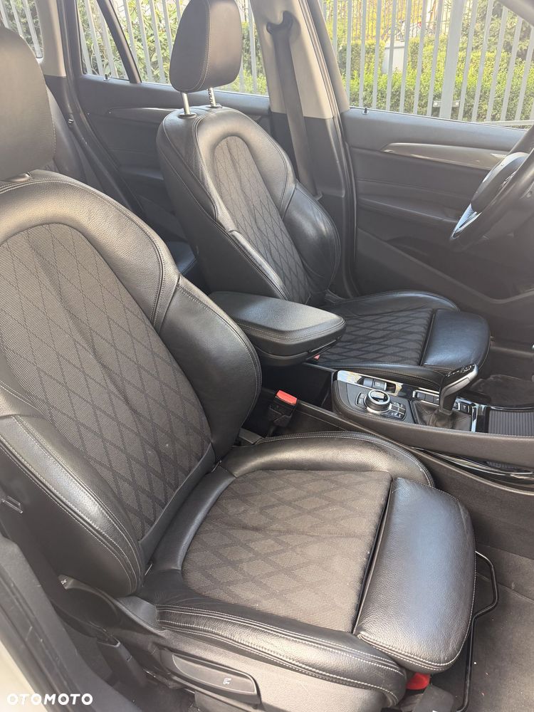 BMW X1 sDrive18i xLine - 13