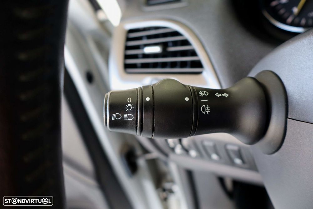 Renault Mégane Sport Tourer 1.5 dCi Comfort SS - 16