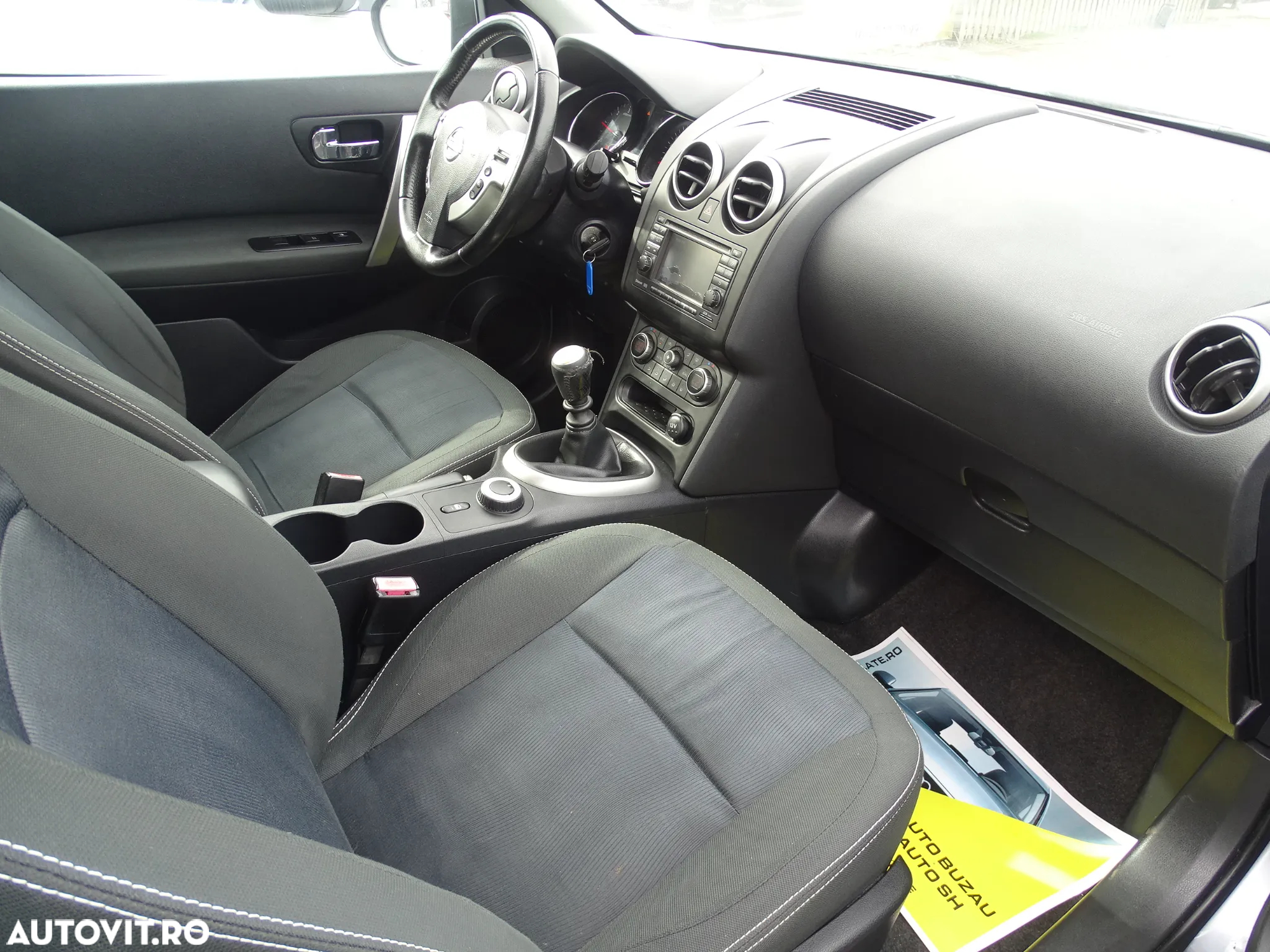 Nissan Qashqai 1.6 dCi DPF 4x4 tekna - 12