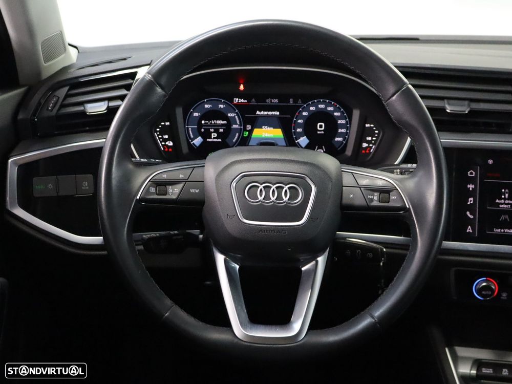 Audi Q3 45 TFSIe S tronic - 12