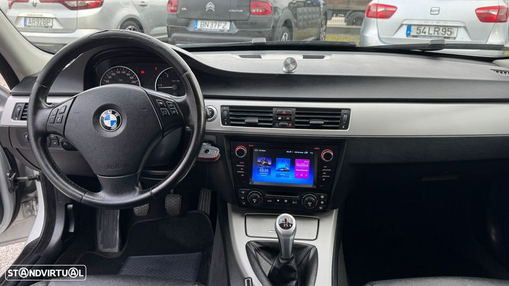 BMW 320 d Exclusive - 26