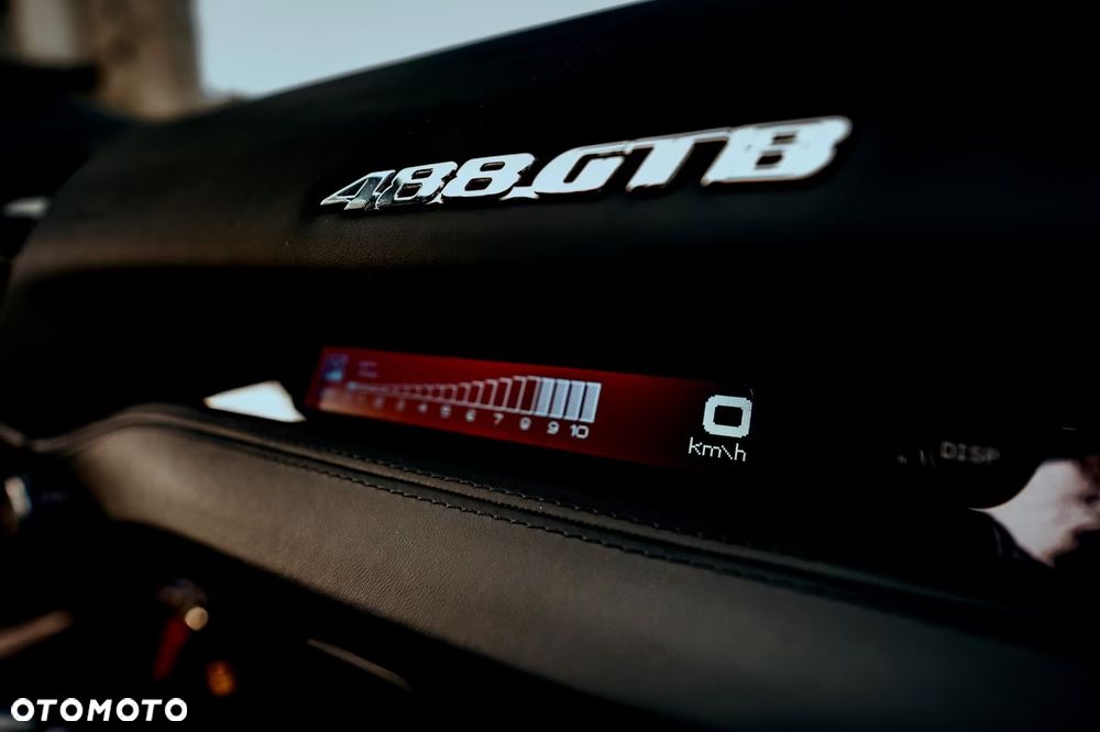 Ferrari 488 - 7