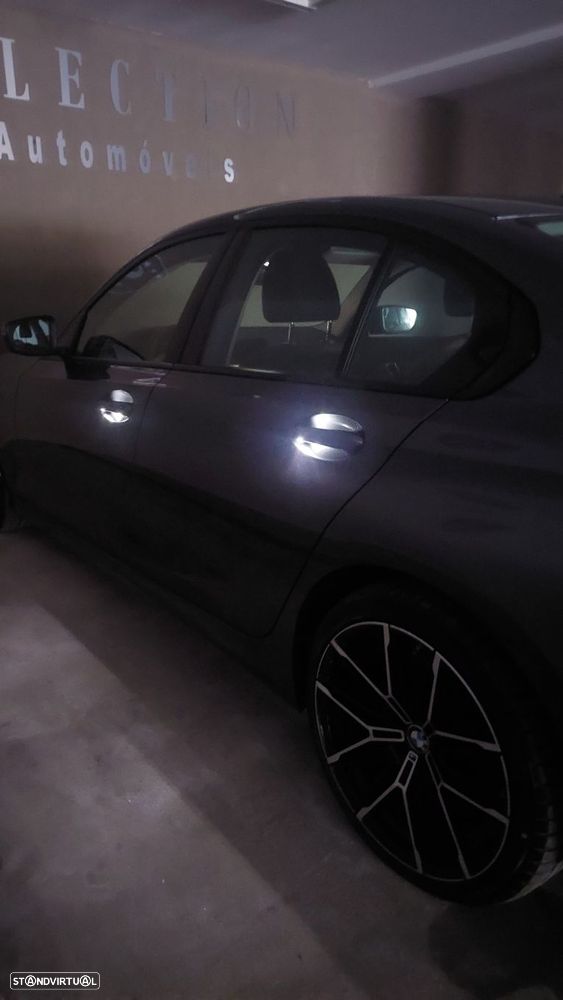 BMW 318 d Line Sport - 25