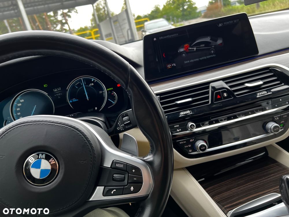 BMW Seria 5 520d xDrive M Sport sport - 12