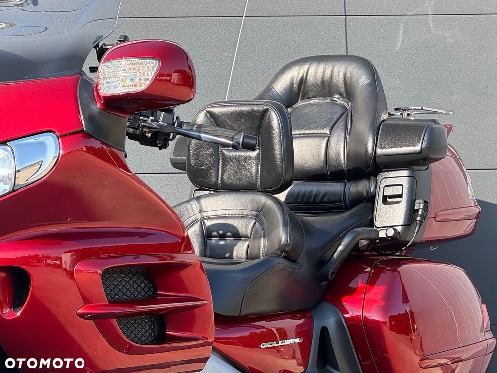 Honda GL - 40