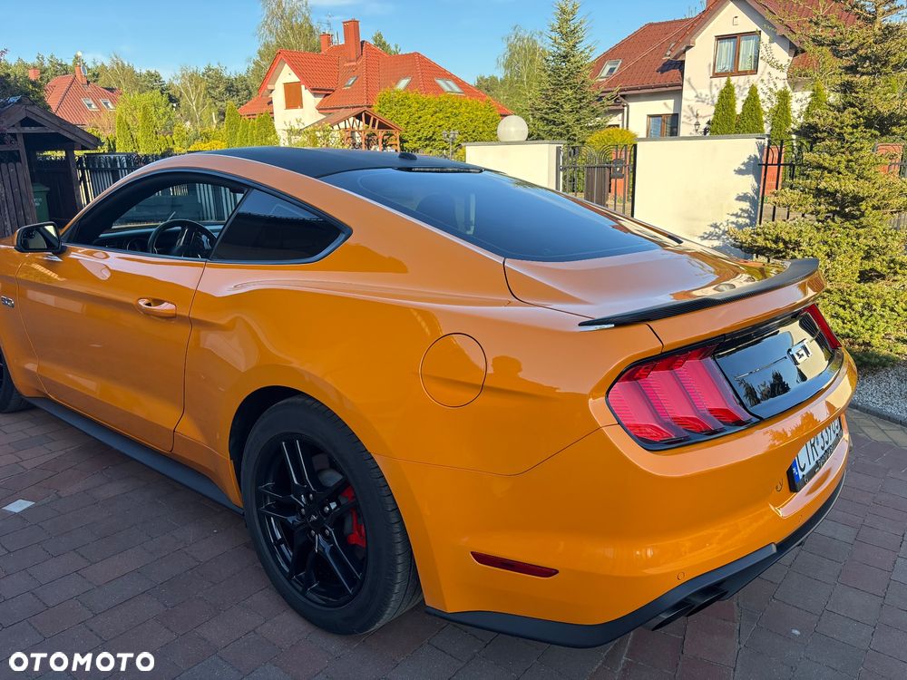 Ford Mustang - 4