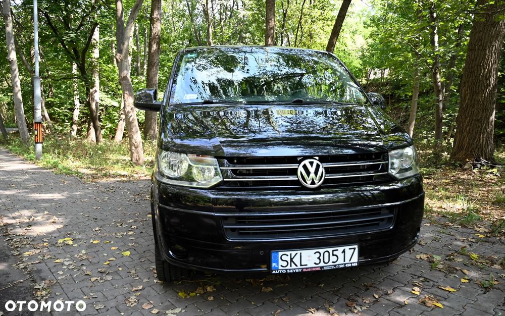 Volkswagen Multivan - 13