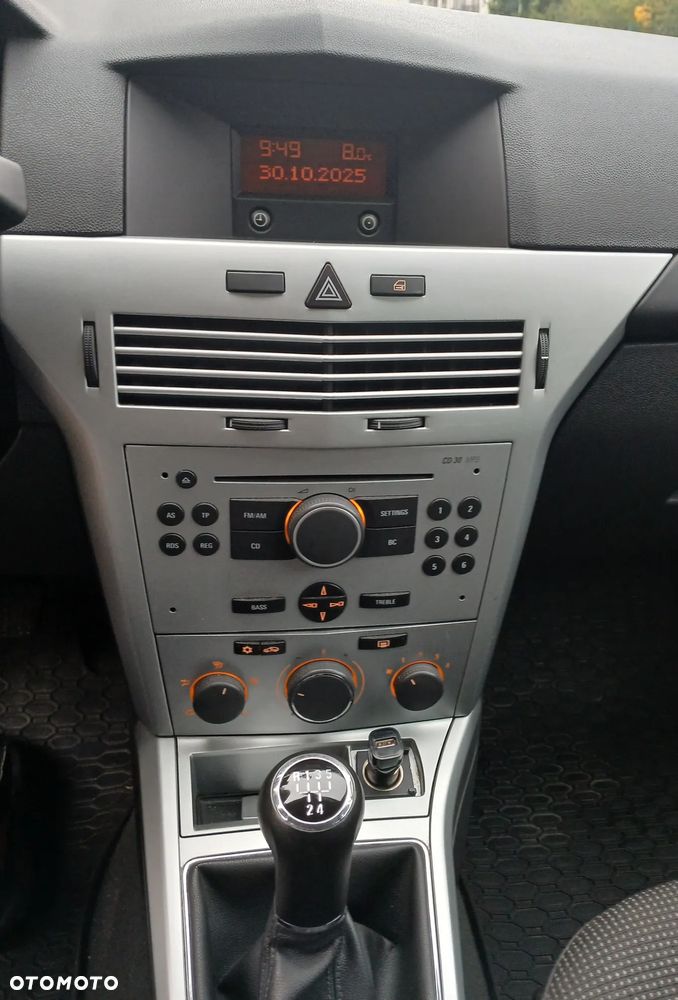 Opel Astra III 1.6 - 17