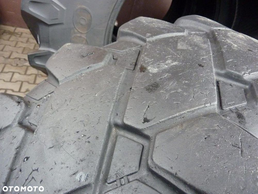 2x Opona używana 400/70-24 ; 400/70R24 CAMSO 1200zł(szt.) W2472 - 7