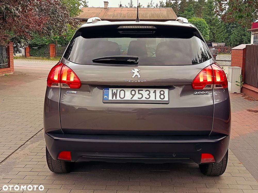 Peugeot 2008 - 8
