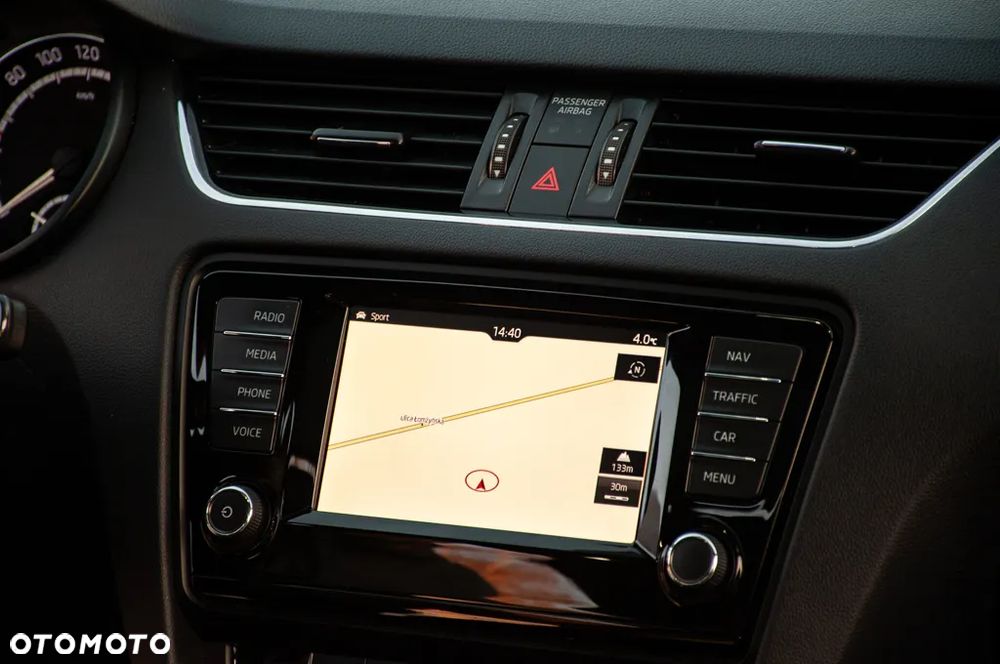 Skoda Octavia 2.0 TDI SCR RS DSG - 18