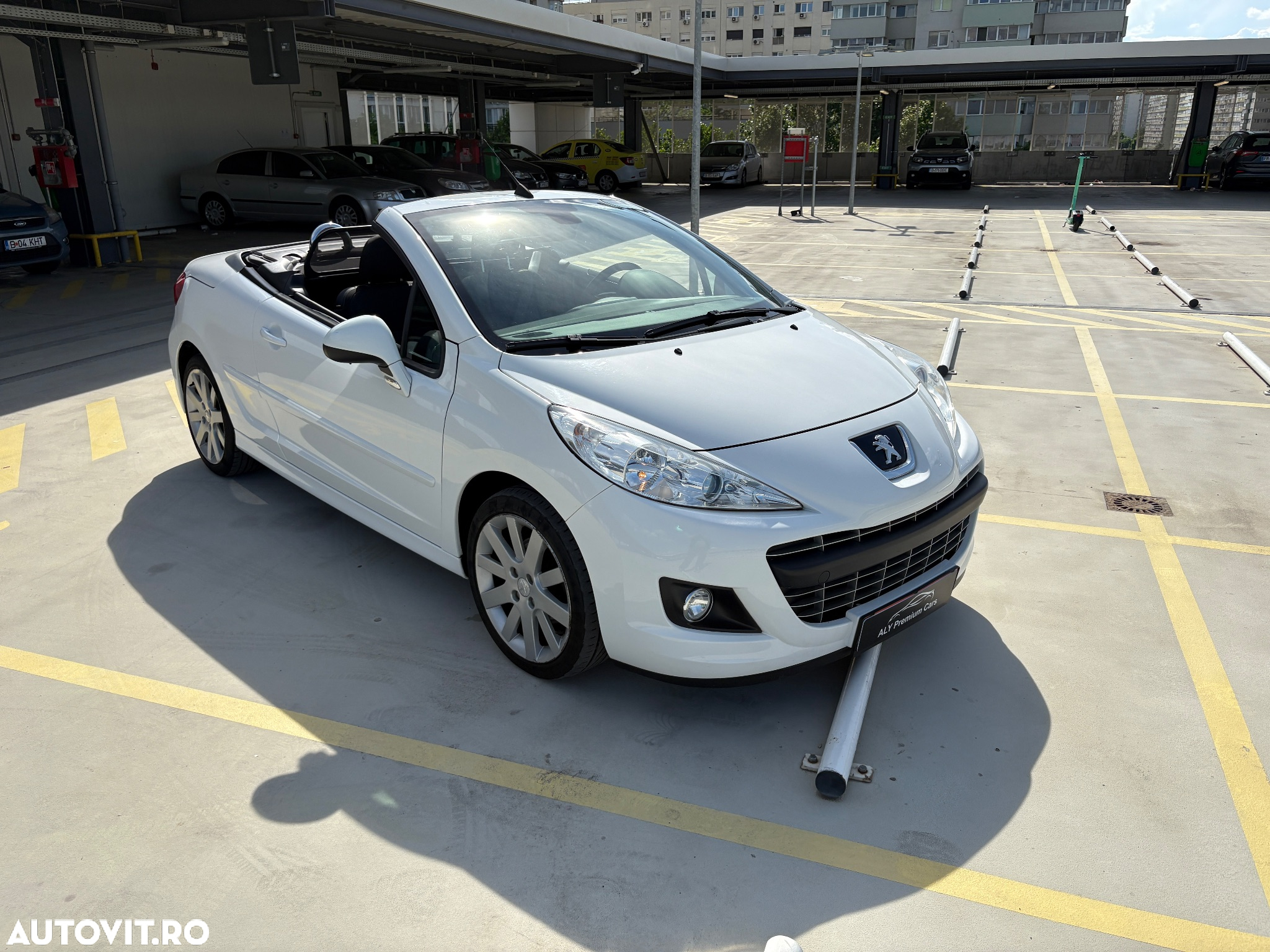 Peugeot 207 CC 120 VTi Sport - 10
