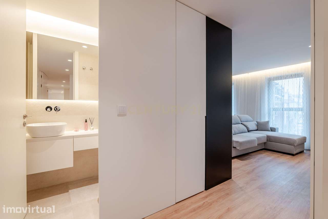 Arrendamento T3 no 4º andar em Mafamude, Vila Nova de Gaia Porto - Grande imagem: 5/56
