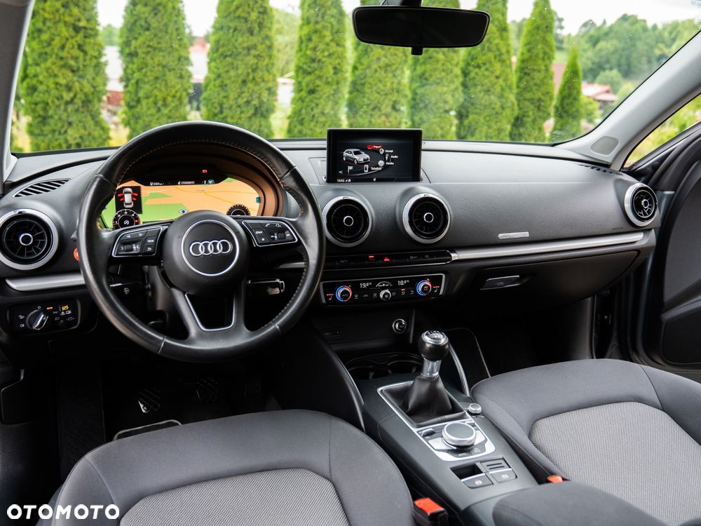 Audi A3 Sportback 2.0 TDI - 29