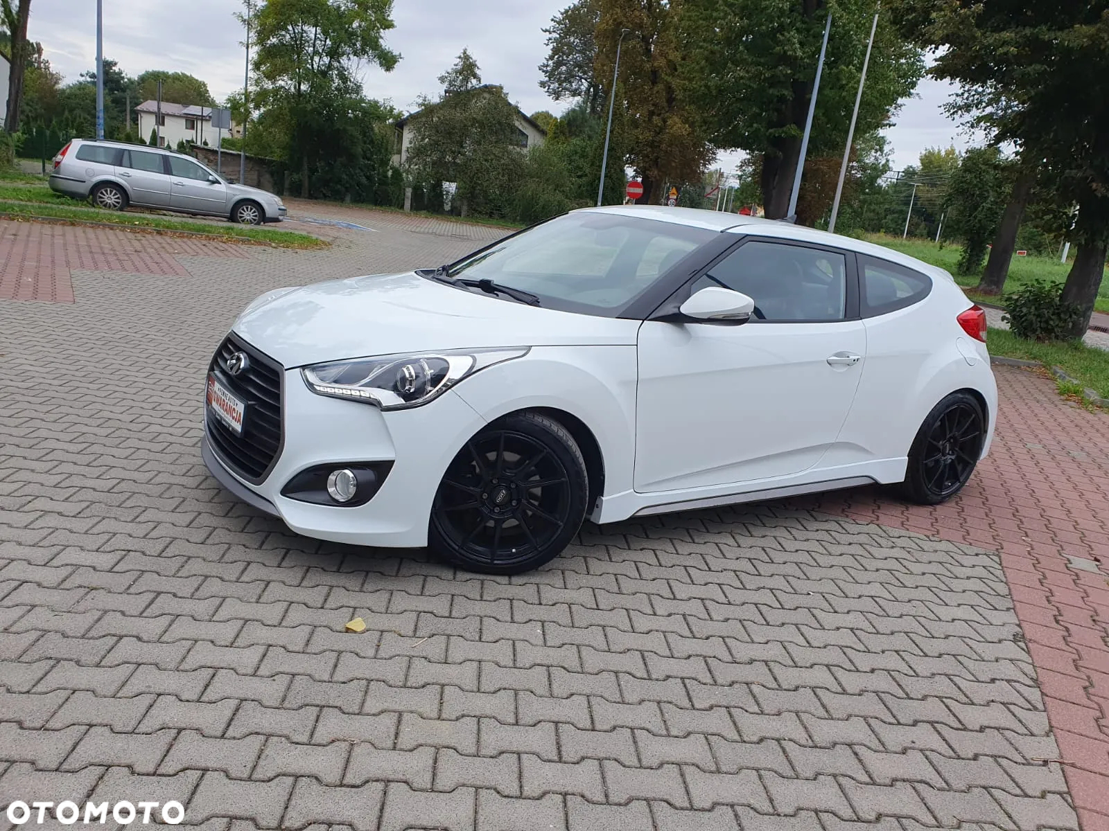 Hyundai Veloster 1.6 Turbo Premium - 21