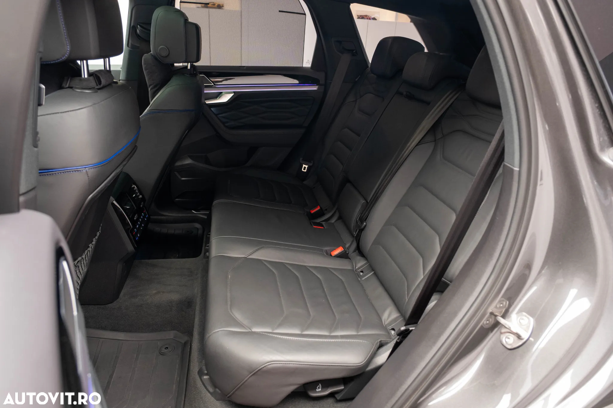 Volkswagen Touareg V6 TSI eHybrid PHEV R - 18