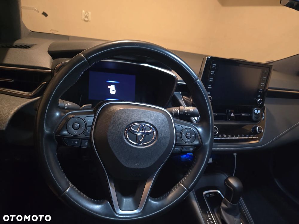 Toyota Corolla 2.0 Hybrid Comfort - 22