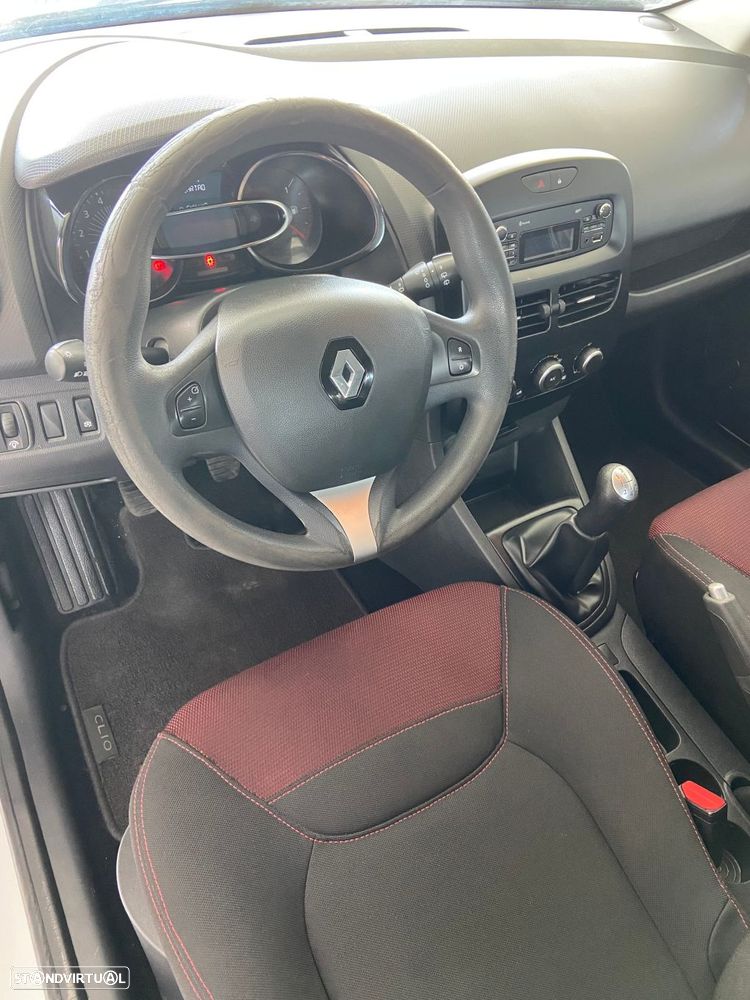 Renault Clio - 7