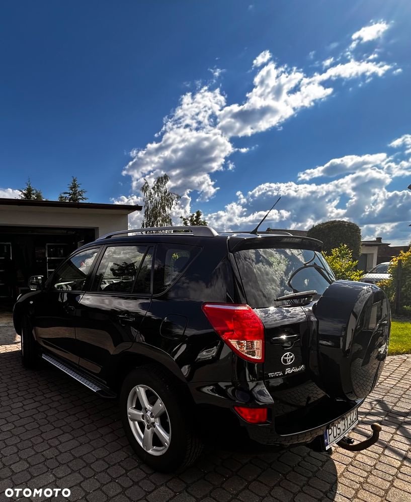 Toyota RAV4 - 2