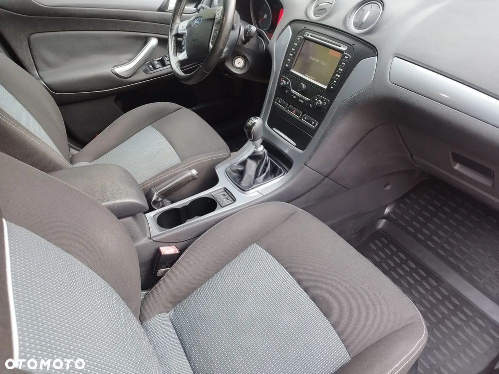 Ford Mondeo 2.0 TDCi Titanium S - 16