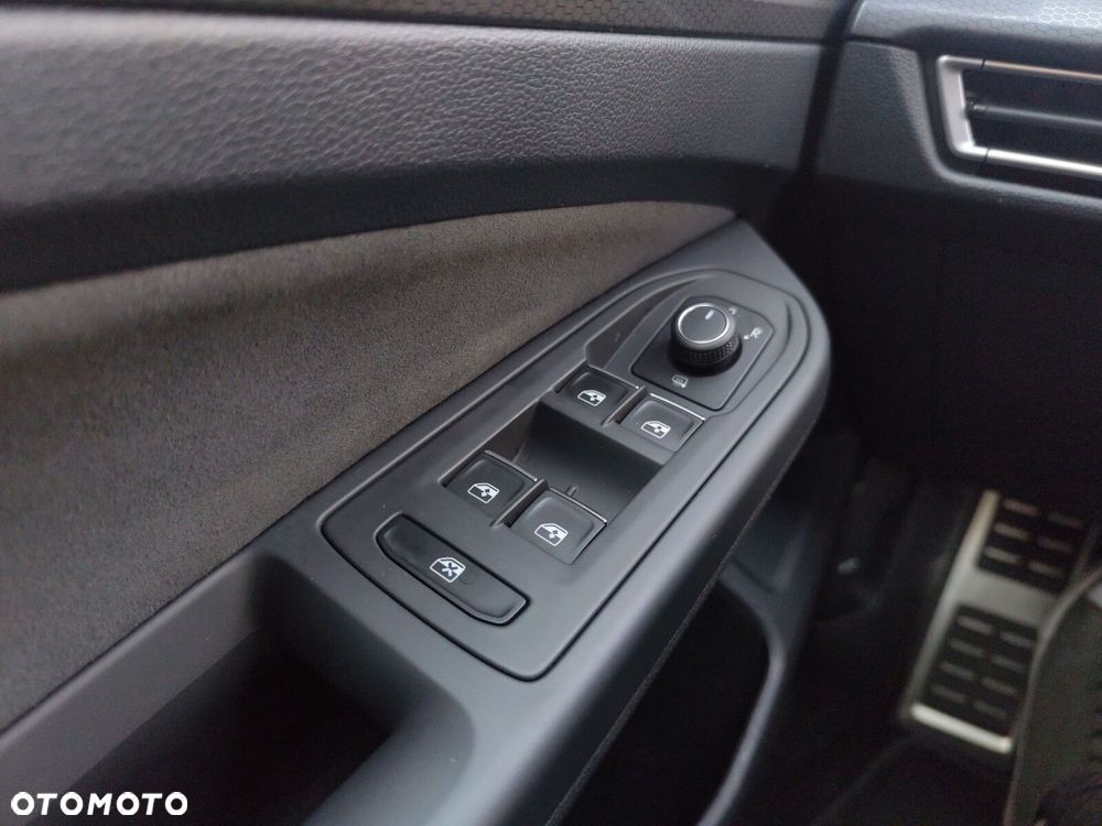 Volkswagen Golf - 16