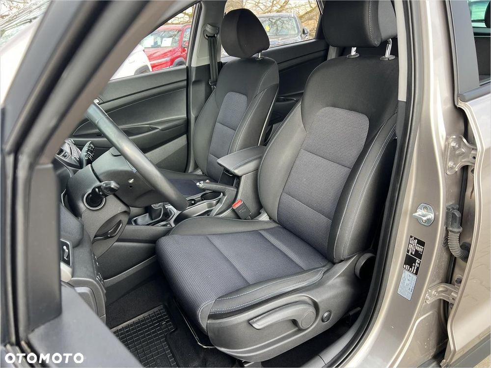 Hyundai Tucson 1.6 GDI BlueDrive Comfort 2WD - 9