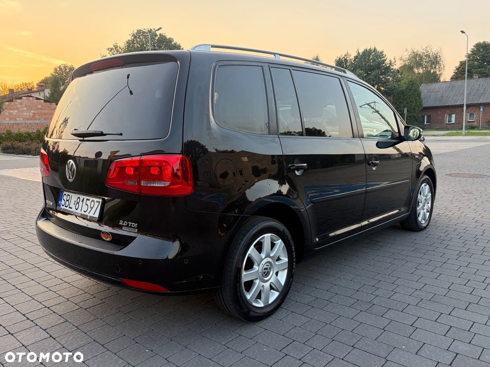 Volkswagen Touran 2.0 TDI DPF DSG Life - 4