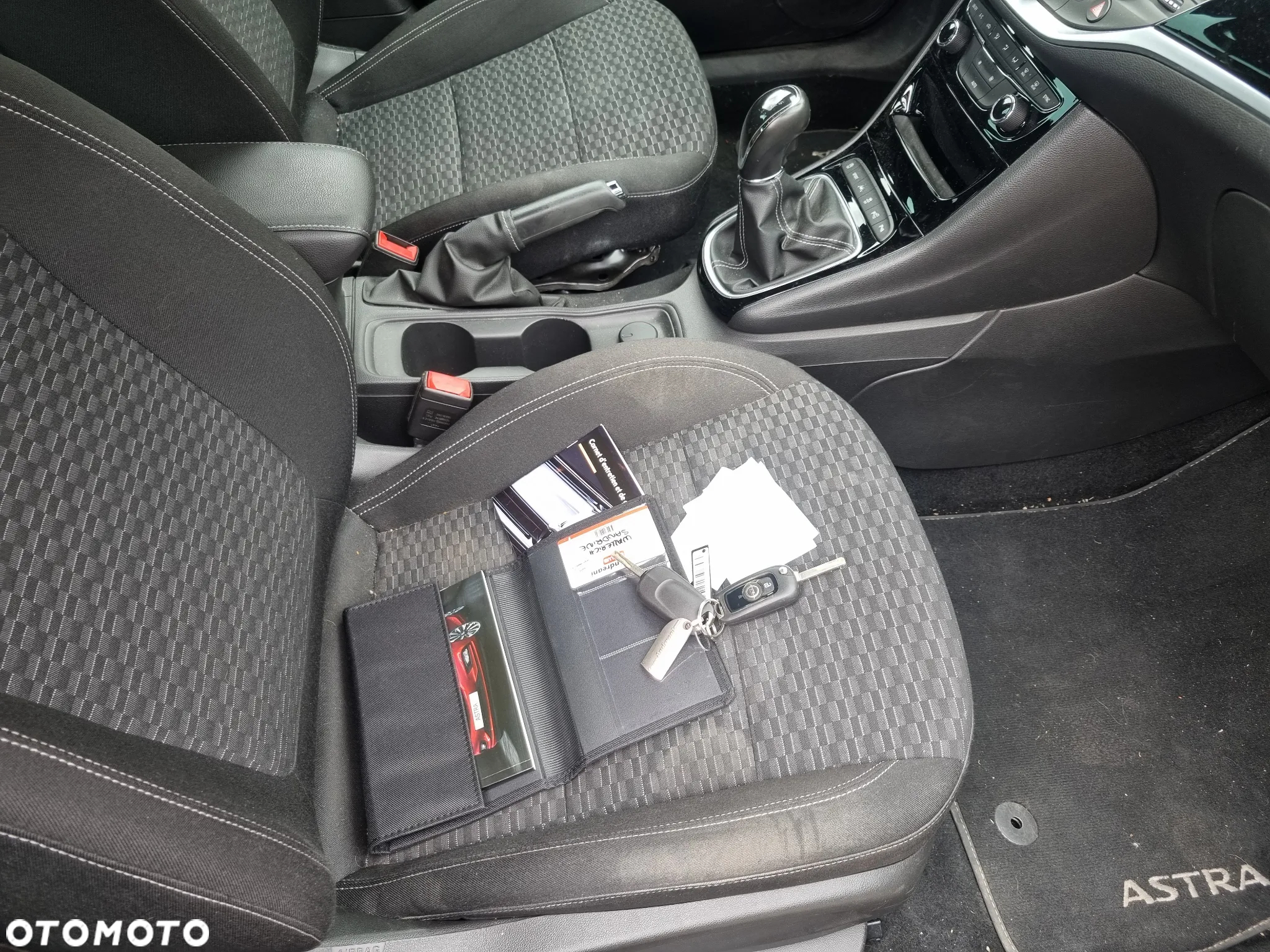 Opel Astra IV 1.6 CDTI Cosmo - 10